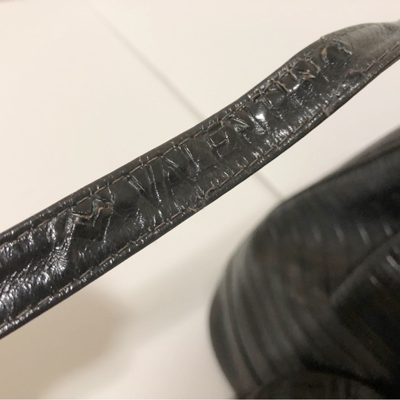 Authentic Valentino By Mario Valentino Black Leather Bucket Bag - Picture 9 of 11